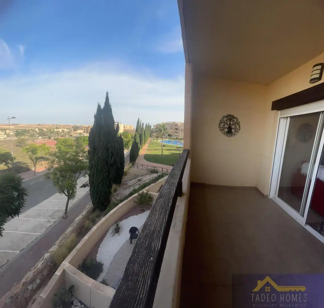 Apartament amb terrassa de lloguer a Alcacil 32