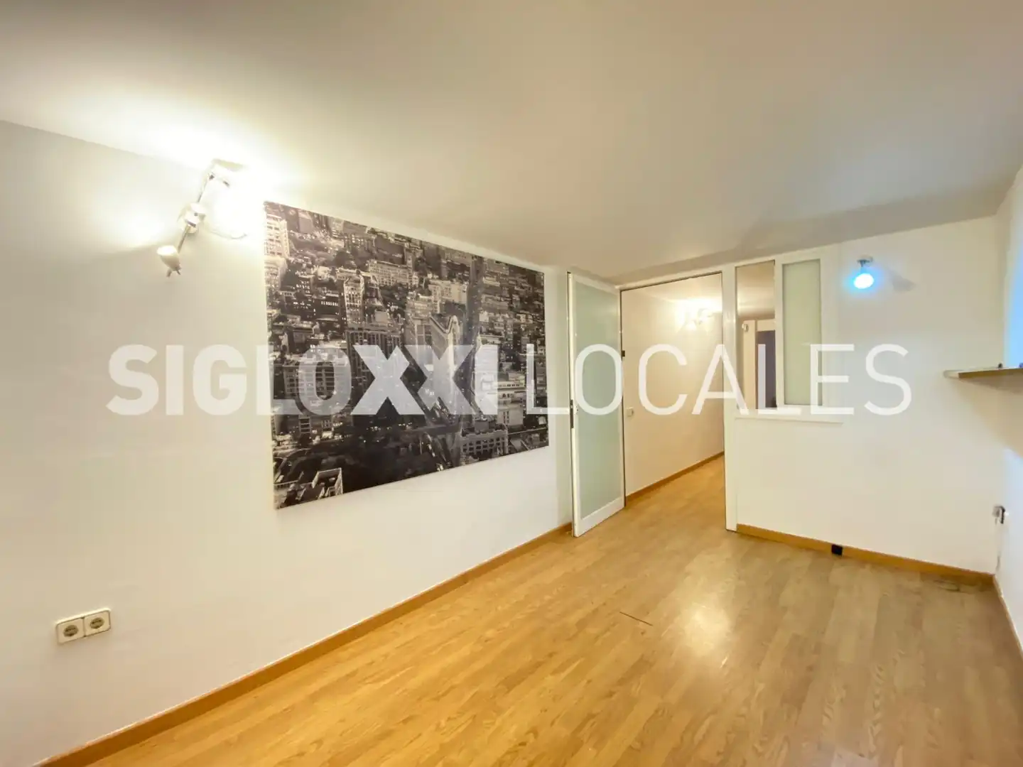 Commercial properties for sale in PASEO MARAGALL, El Congrés i els Indians