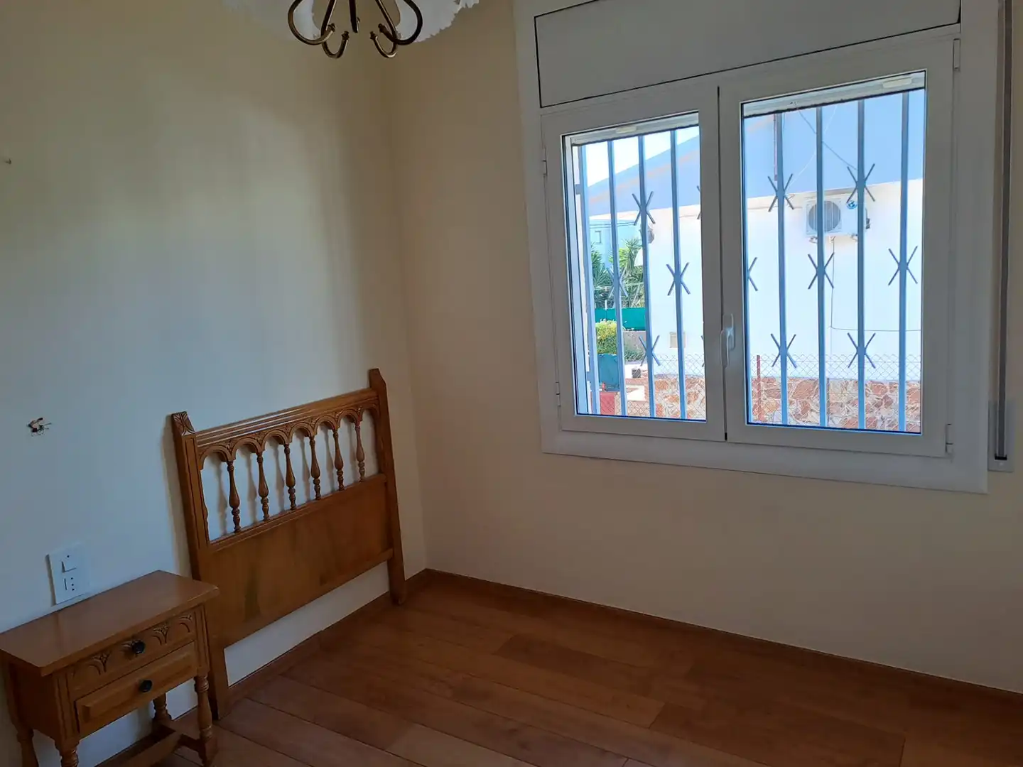 Schlafzimmer von Haus oder Chalet zum Verkauf in Cunit mit Klimaanlage, Privatgarten und Terrasse