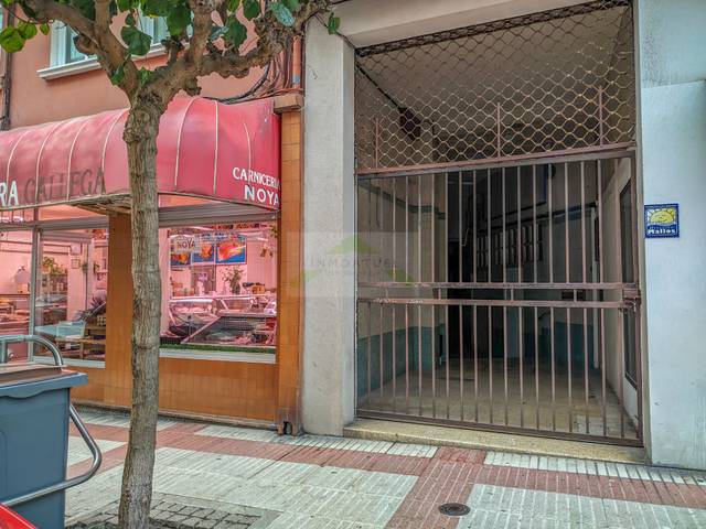 Local comercial en Venta en Avenida dos Mallos, 57 en Os Mallos