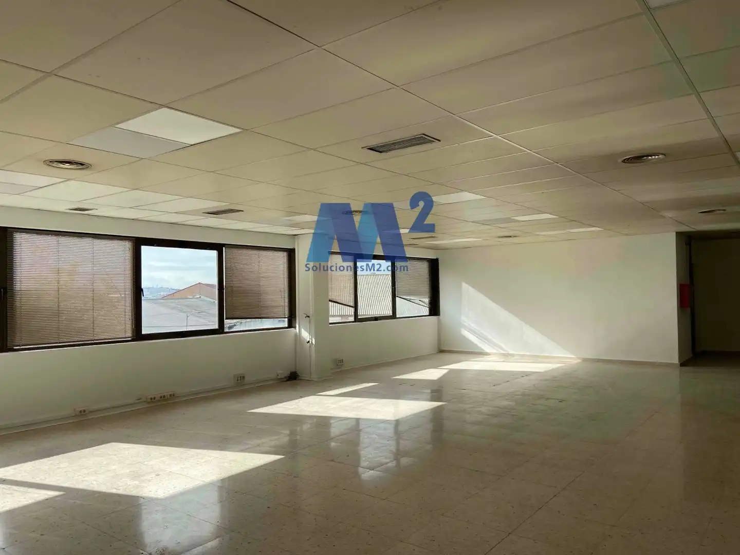 Fabrikhallen zur Miete in Alcobendas