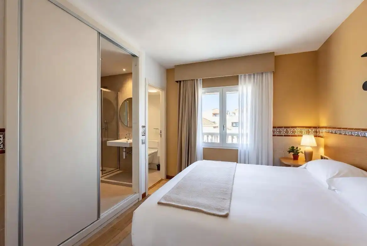 Habitación de Edificio en venta en Antequera