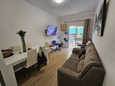 Flat with balcony for sale in Calle Profesores Hermanos Muñoz