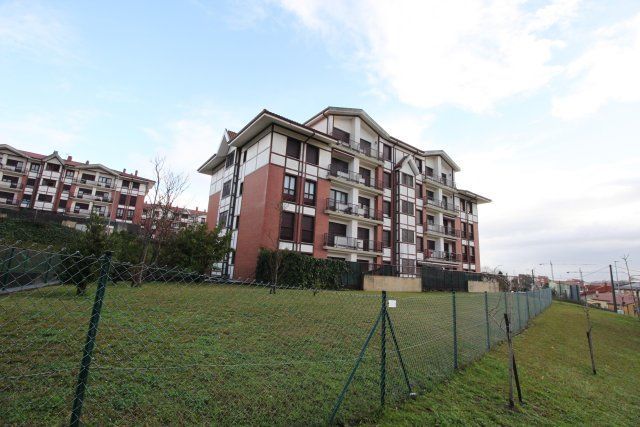 Vista exterior de Piso de alquiler en Santander con Calefacción, Parquet y Terraza
