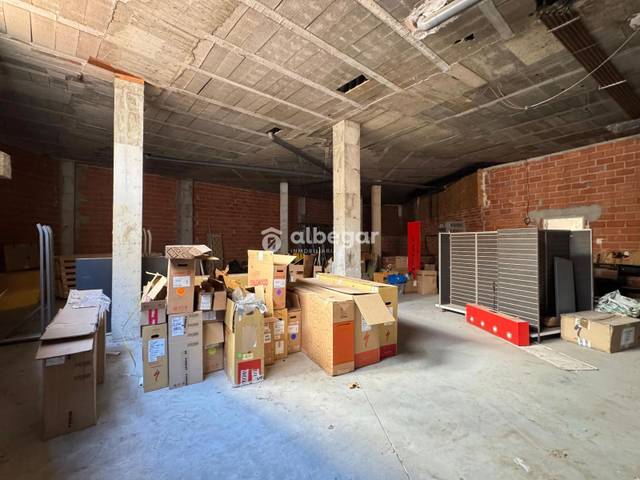 Local comercial en Alquiler en Burjasot en Marxalenes