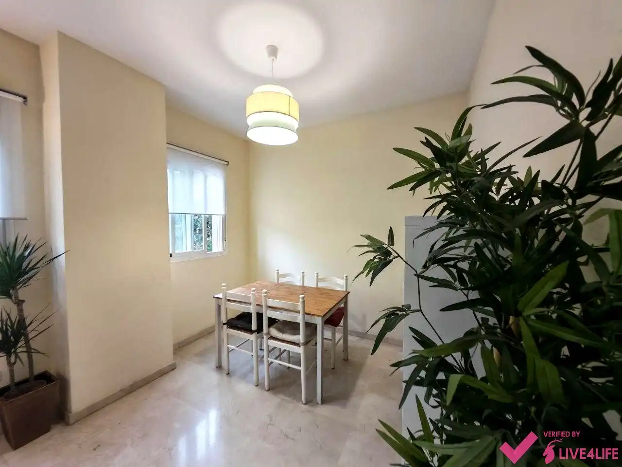 Esszimmer von Maisonette zur Miete in Sevilla mit Klimaanlage, Terrasse und Möbliert