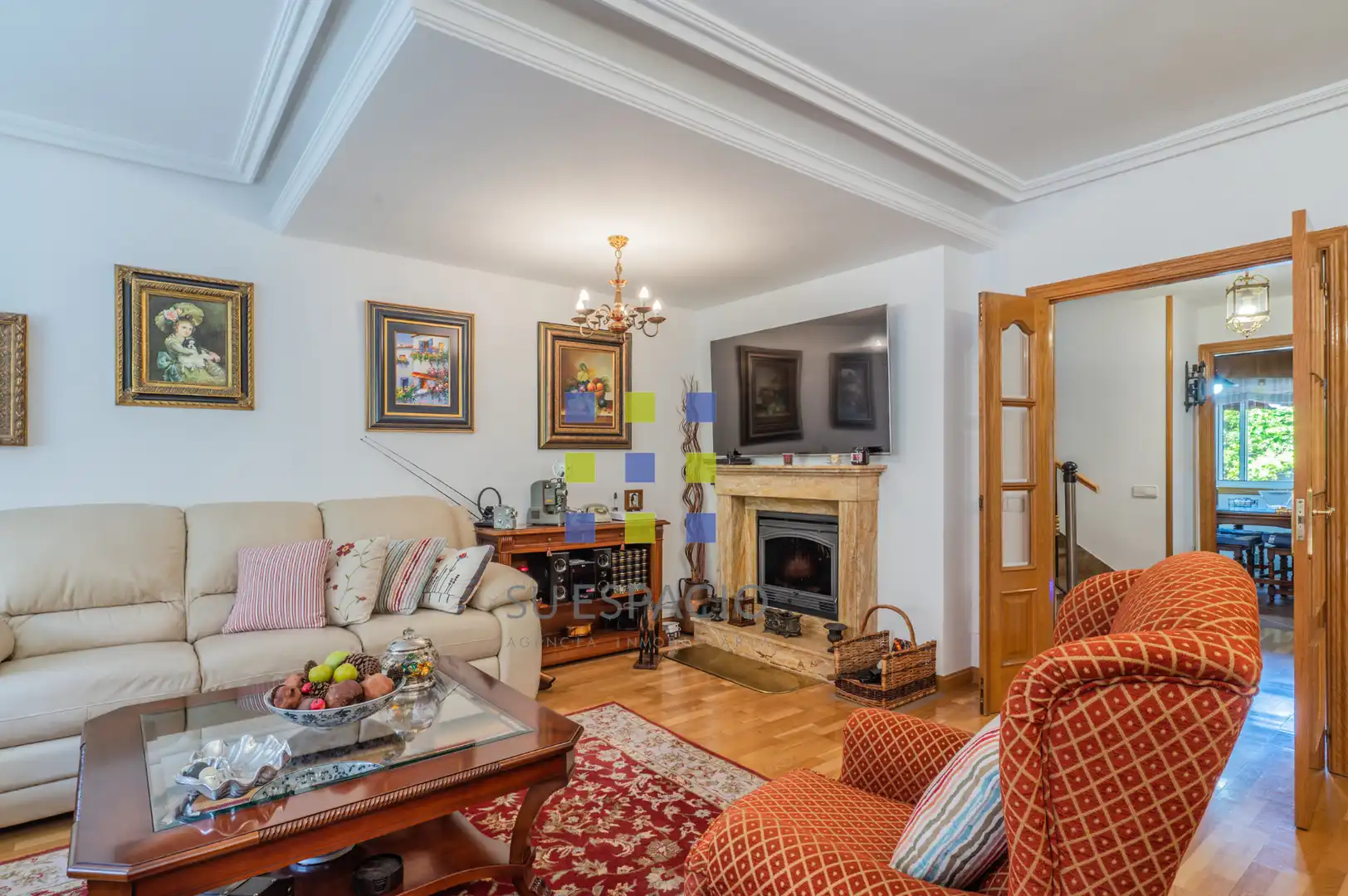 Sala d'estar de Casa o xalet en venda en Valdemoro amb Aire condicionat, Calefacció i Jardí privat