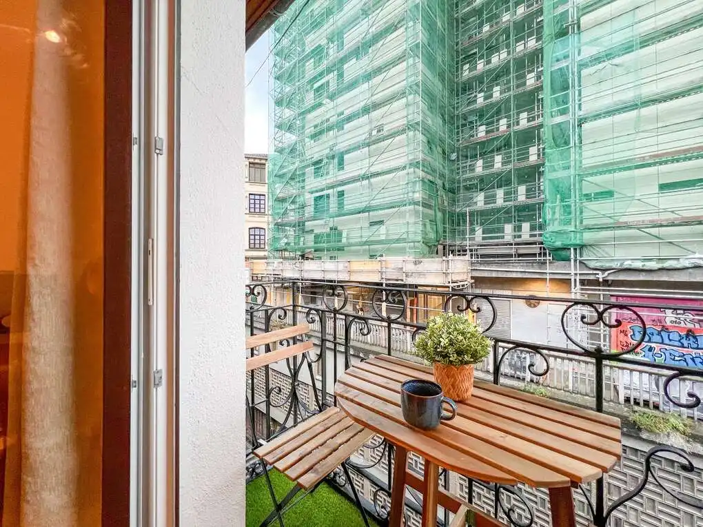 Terrassa de Pis en venda en Bilbao  amb Calefacció, Moblat i Balcó