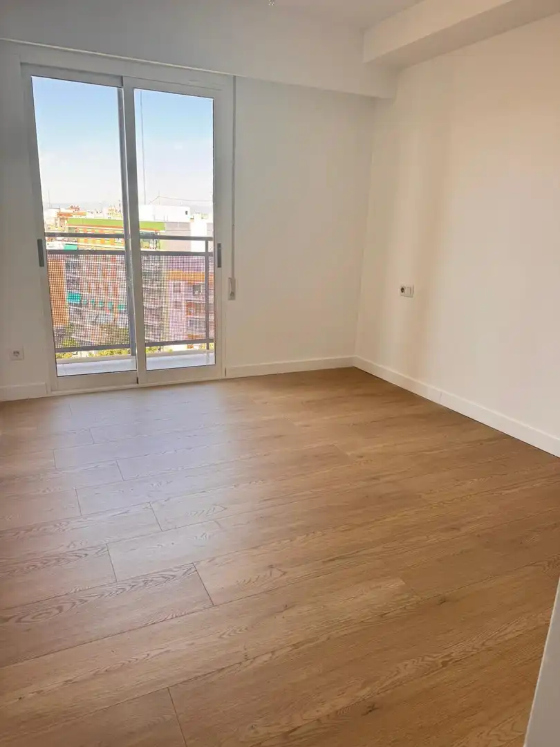 Habitación de Piso en venta en Valencia con Aire acondicionado, Terraza y Balcón