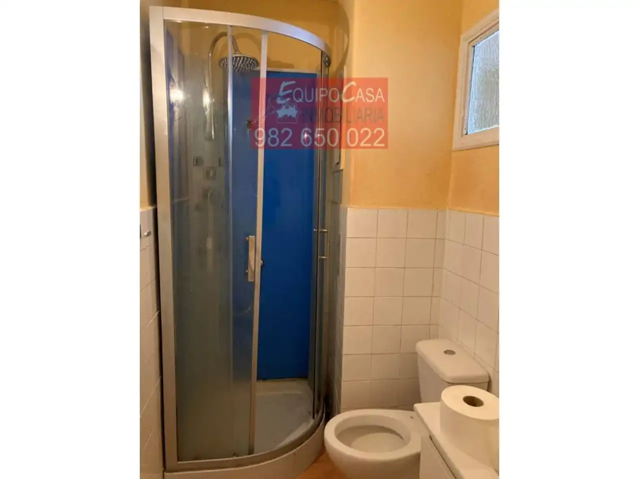 Baño de Casa adosada en venta en Lugo con Terraza, Amueblado y Alarma