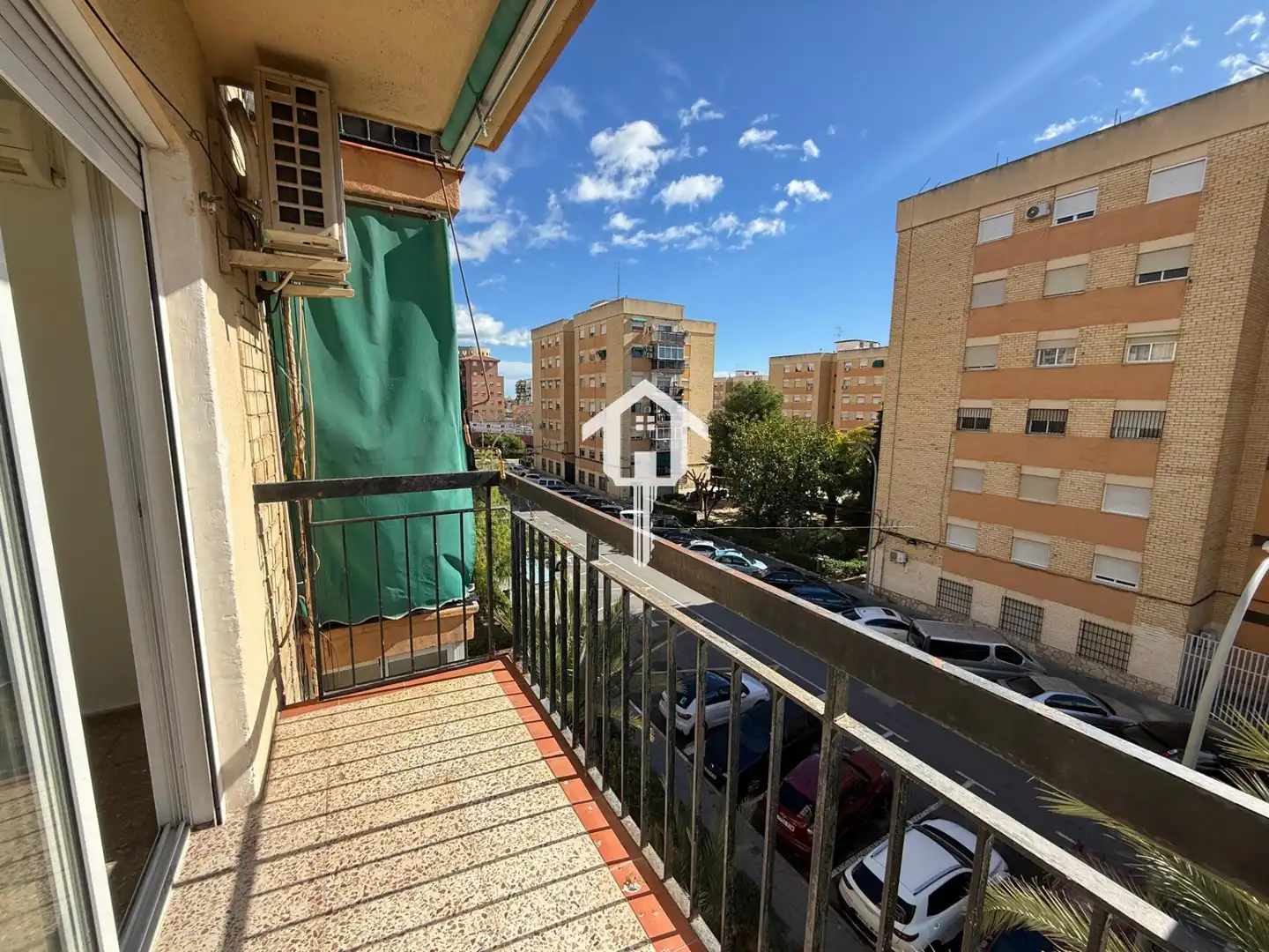 Vista exterior de Pis en venda en Alicante / Alacant amb Aire condicionat, Traster i Balcó
