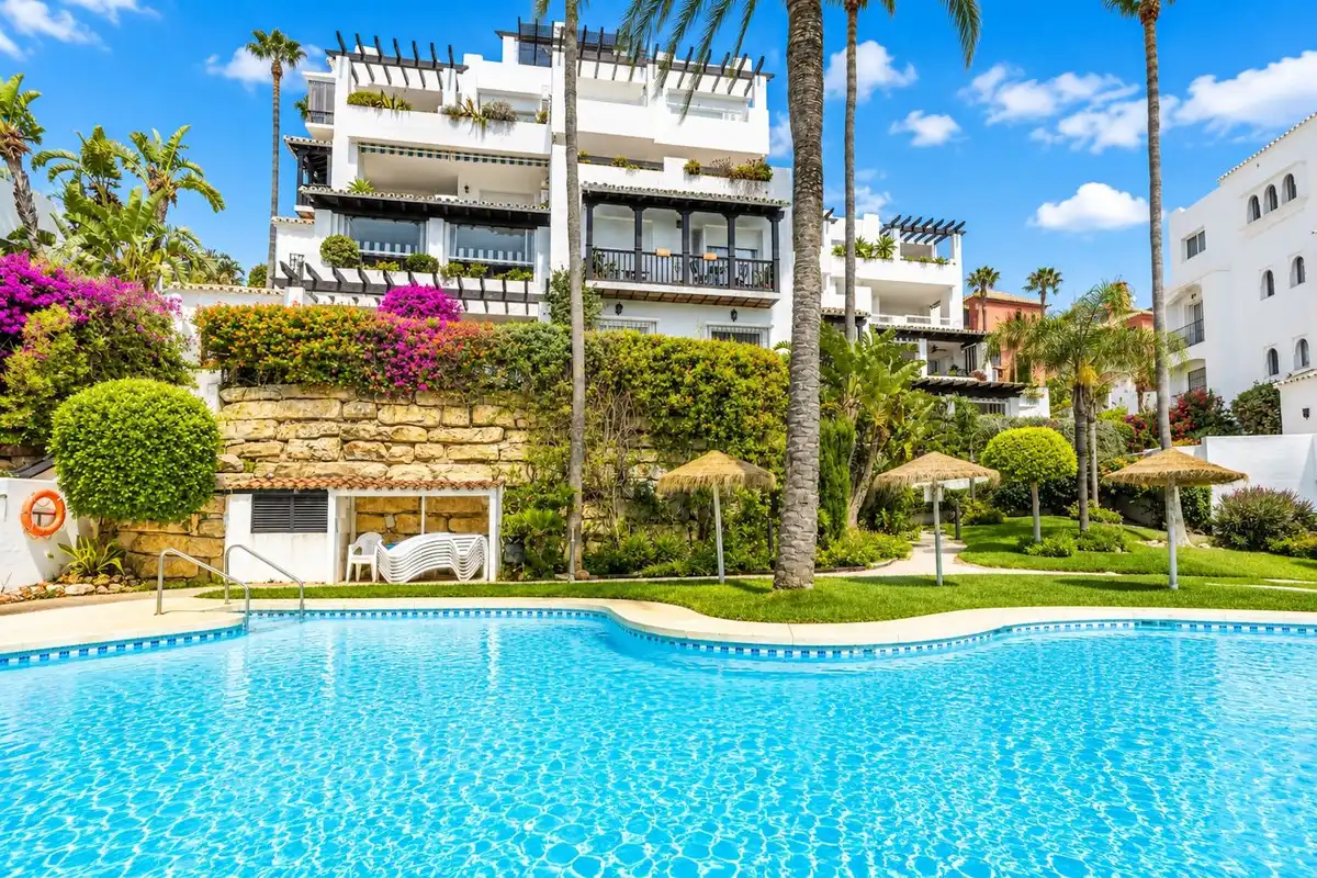 Vista exterior de Apartament en venda en Motril amb Aire condicionat, Calefacció i Jardí privat