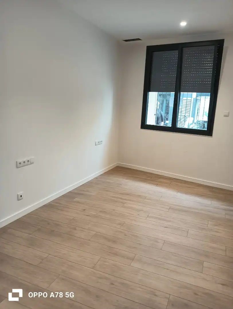 Habitación de Piso de alquiler en Mataró con Aire acondicionado, Calefacción y Horno