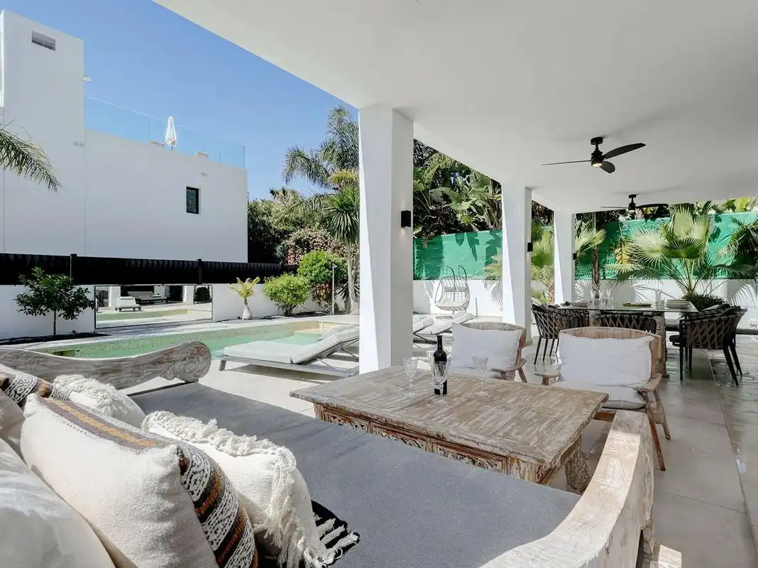 Terrasse von Haus oder Chalet zur Miete in Marbella mit Klimaanlage, Privatgarten und Terrasse