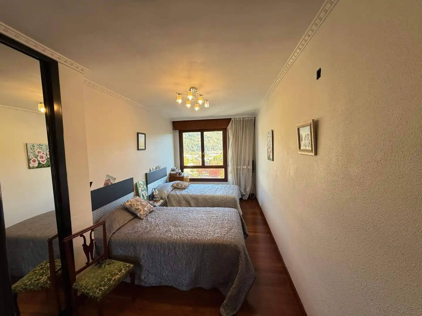 Habitación de Piso en venta en Basauri  con Calefacción, Trastero y Amueblado
