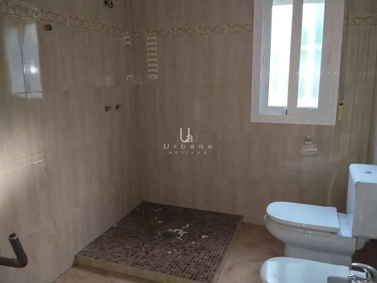Baño de Casa o chalet en venta en Murcia con Aire acondicionado, Calefacción y Jardín privado