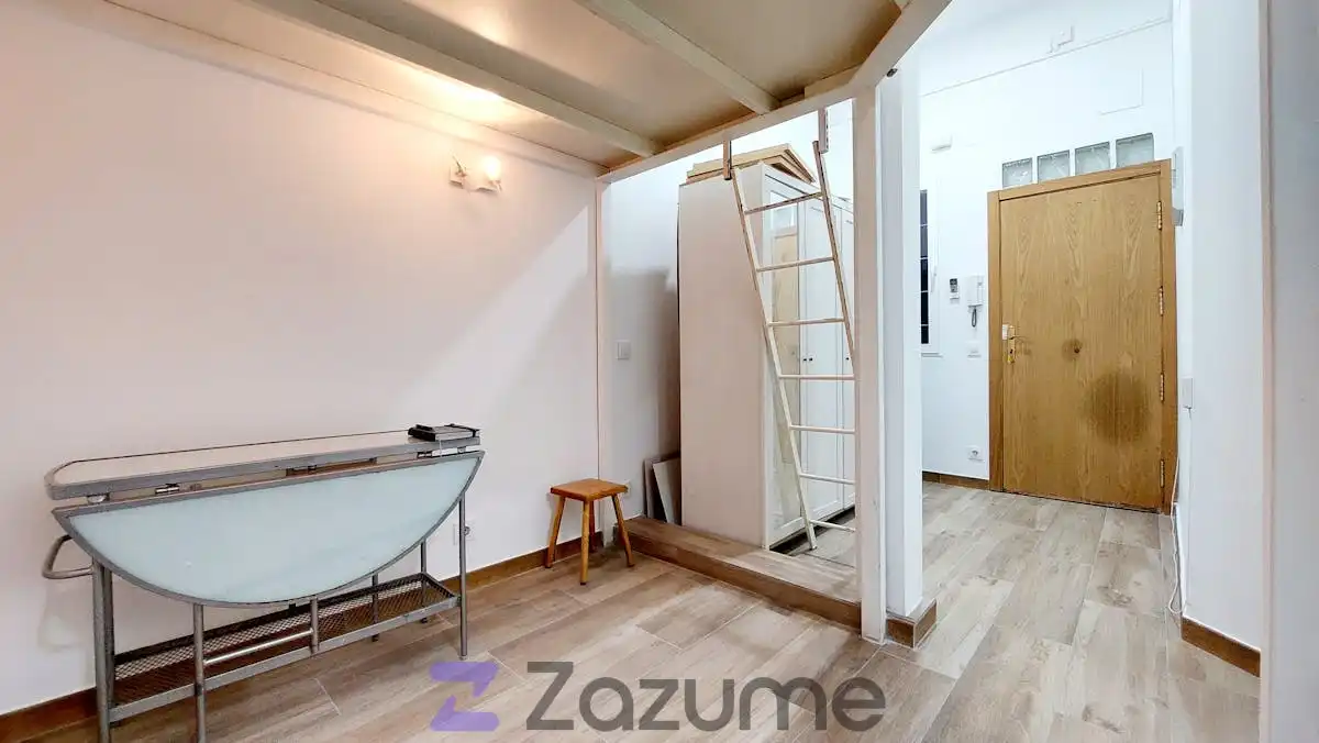 Schlafzimmer von Loft zur Miete in Madrid mit Klimaanlage, Ofen und Waschmaschine
