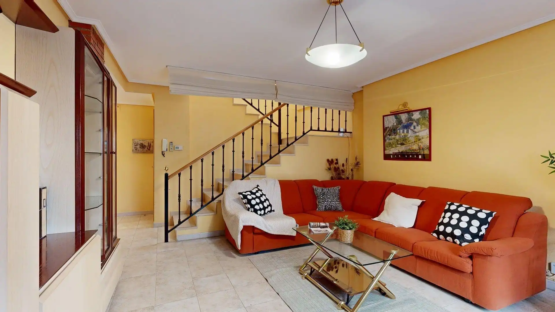 Sala d'estar de Casa o xalet en venda en Zaragoza amb Calefacció, Terrassa i Moblat