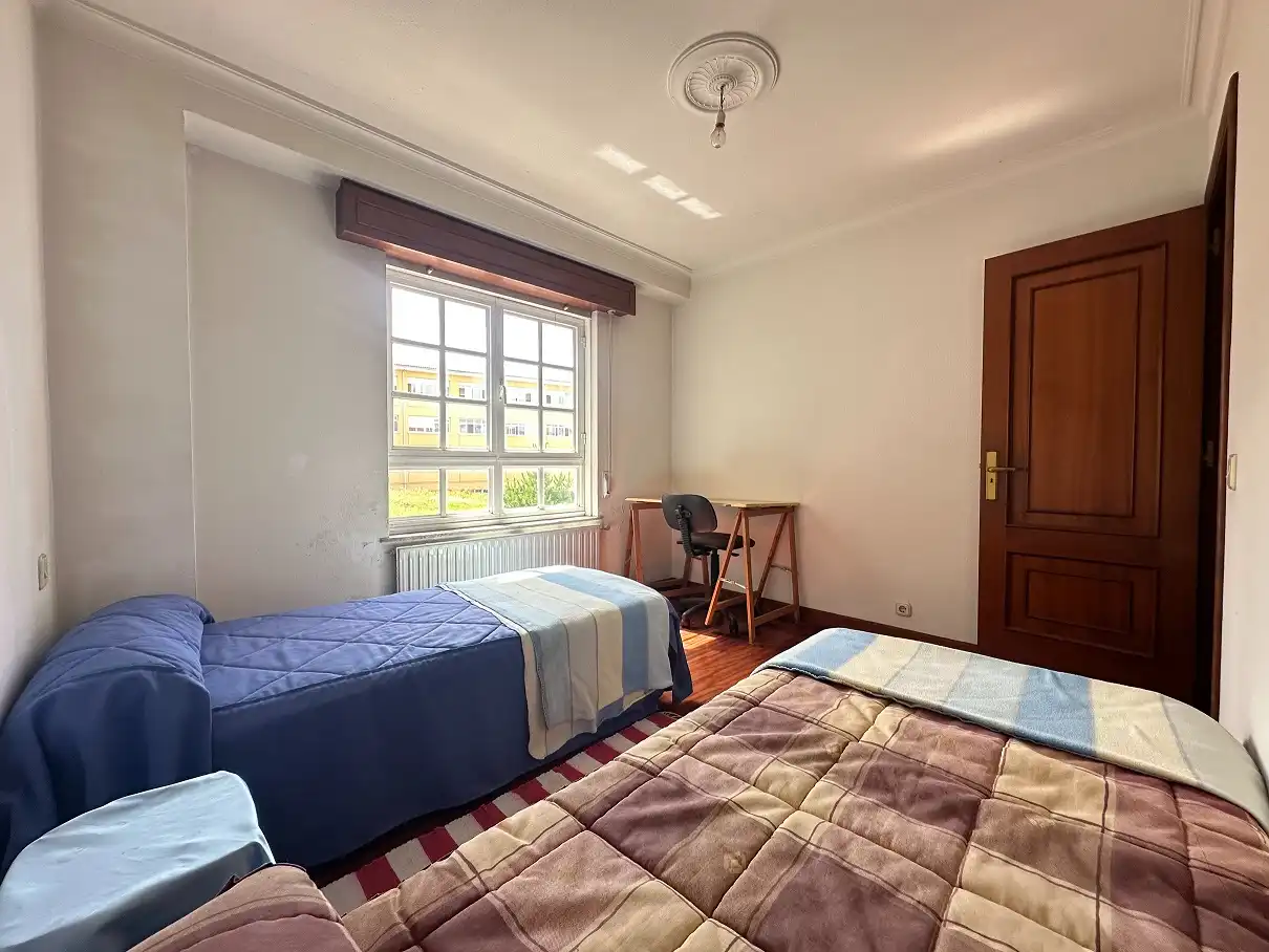 Bedroom of Flat for sale in Santiago de Compostela   with Heating