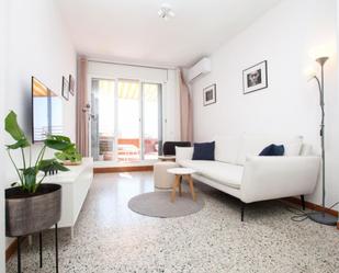 Sala d'estar de Apartament de lloguer en L'Hospitalet de Llobregat amb Aire condicionat, Moblat i Forn