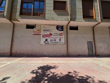 Locale commerciale in vendita a Pontecesures