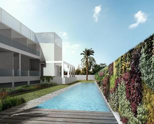 Swimming pool of Building for sale in Estepona