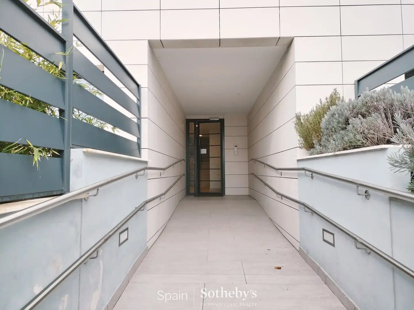 Apartamento en venta en Las Rozas de Madrid con Aire acondicionado, Calefacción y Jardín privado