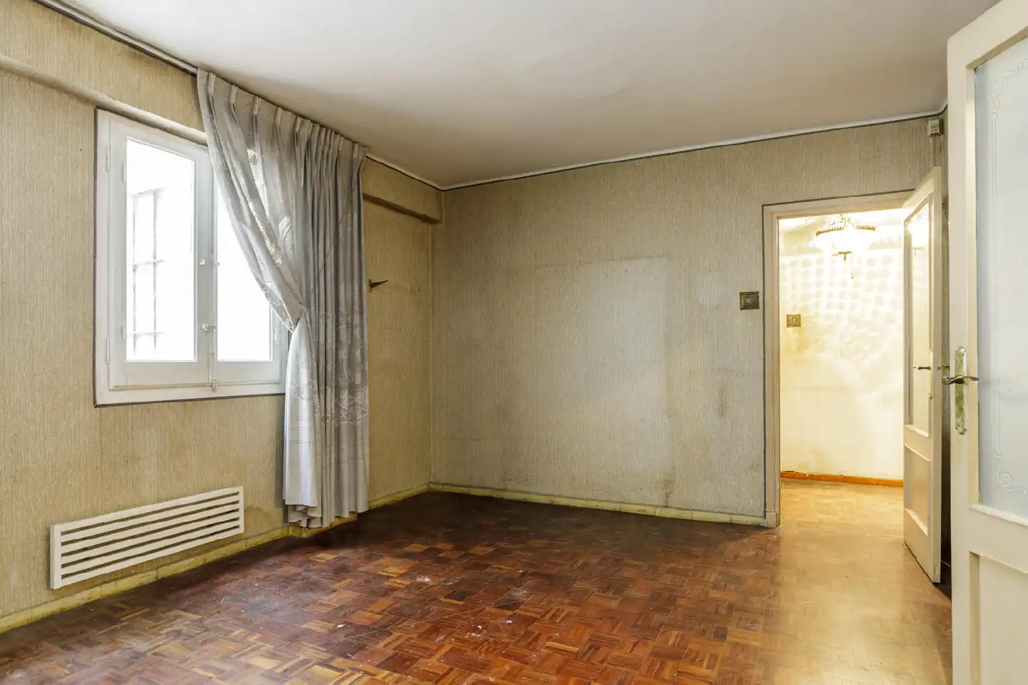 Bedroom of Flat for sale in Zaragoza