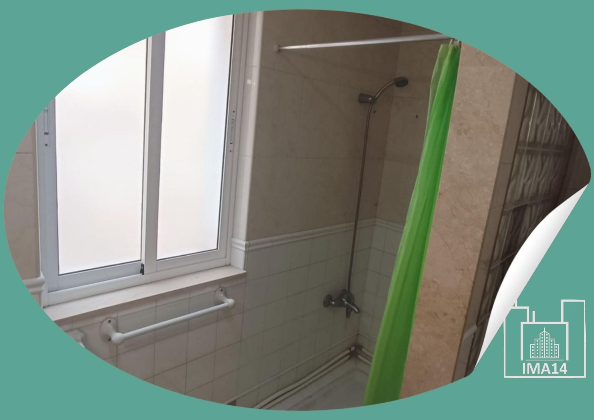 Bathroom of Flat for sale in León Capital   with Heating and Storage room