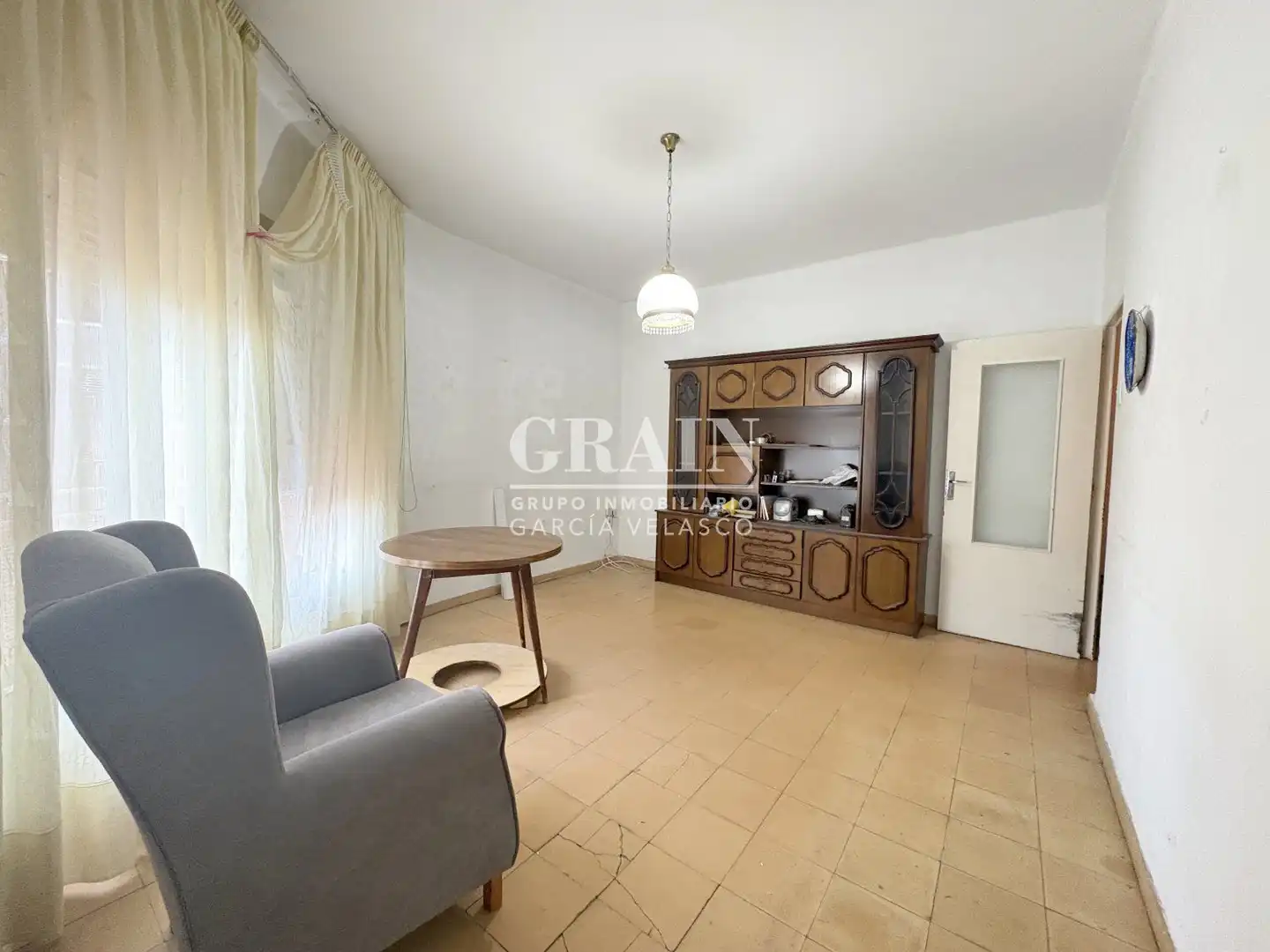 Sala de estar de Apartamento en venta en Albacete con Balcón