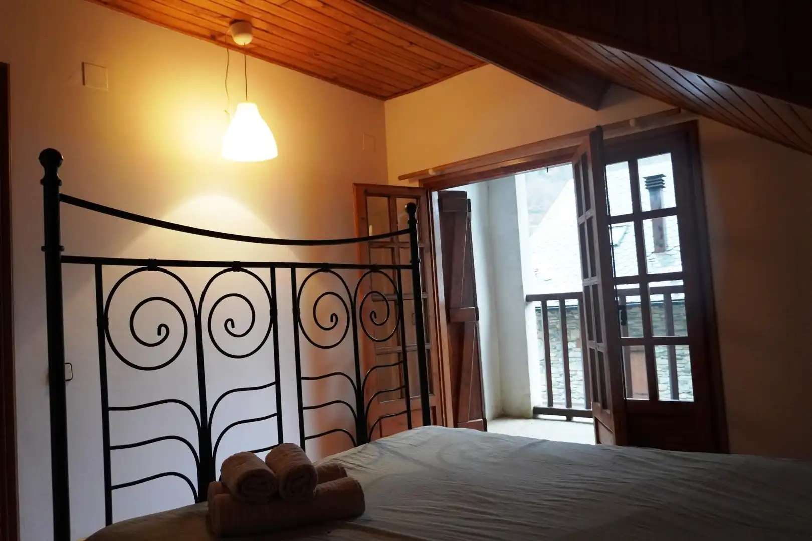 Habitación de Casa adosada en venta en La Guingueta d'Àneu