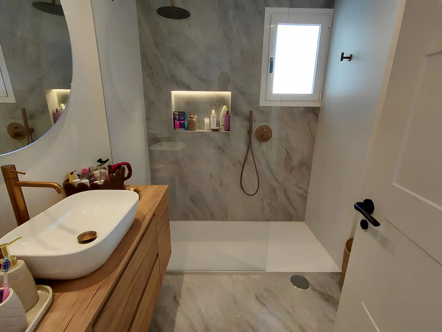 Apartamento con piscina en venta en Milla de Oro, imagen 18