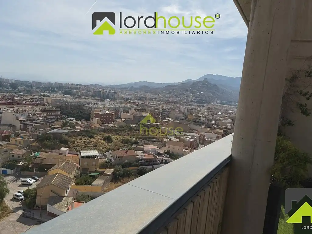 Penthouse with lift for sale in Calle Médico Antonio Pelegrín Medina, imagen 2