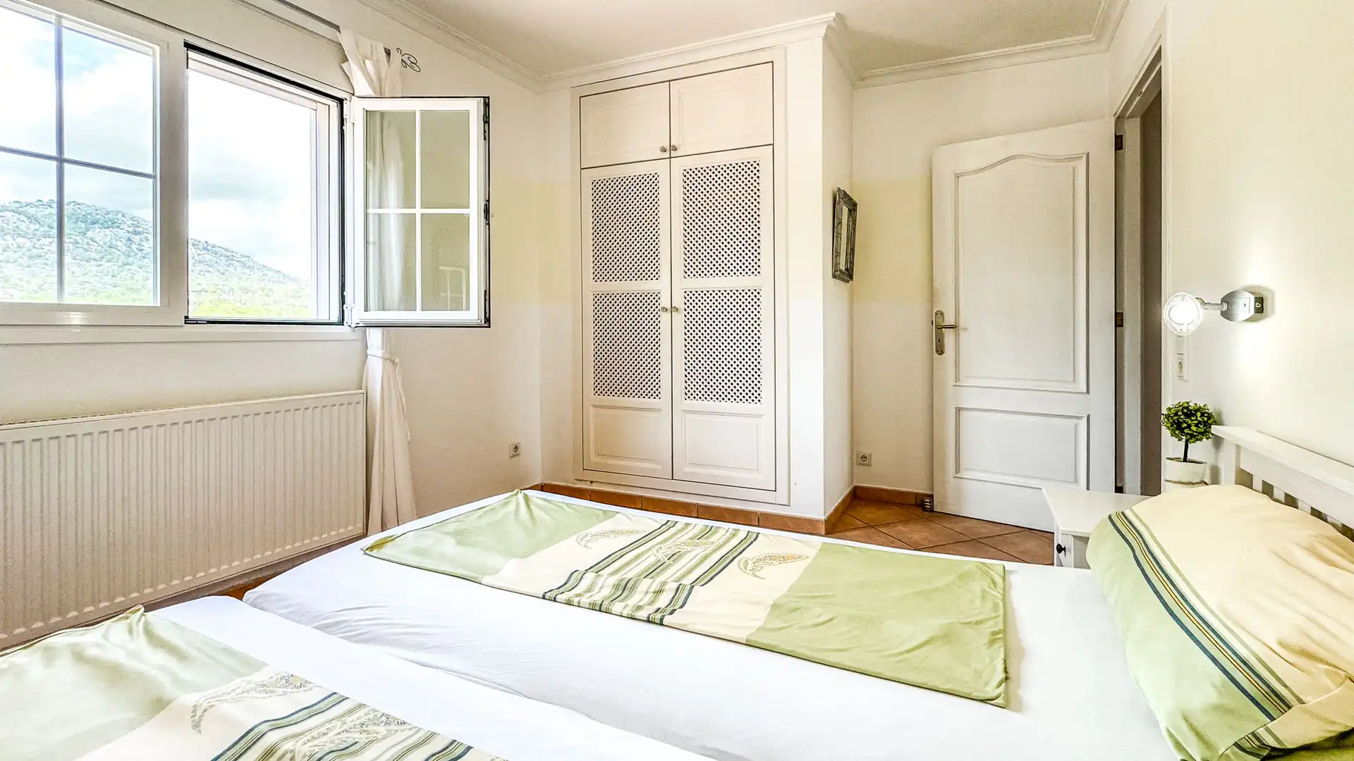 Habitación de Planta baja en venta en Calvià con Terraza y Balcón