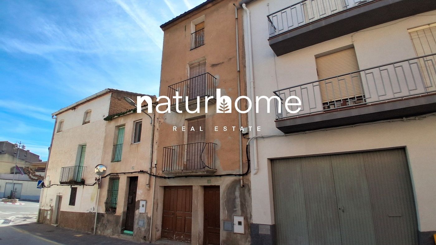 Vista exterior de Casa o chalet en venta en Garcia con Terraza y Balcón