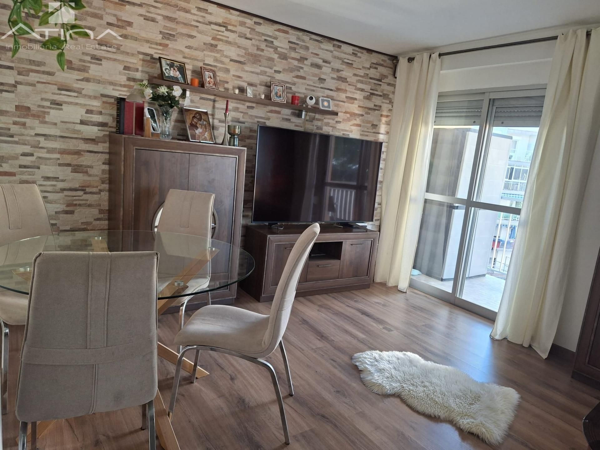 Living room of Apartment for sale in Gandia  with Air Conditioner, Parquet flooring and Terrace