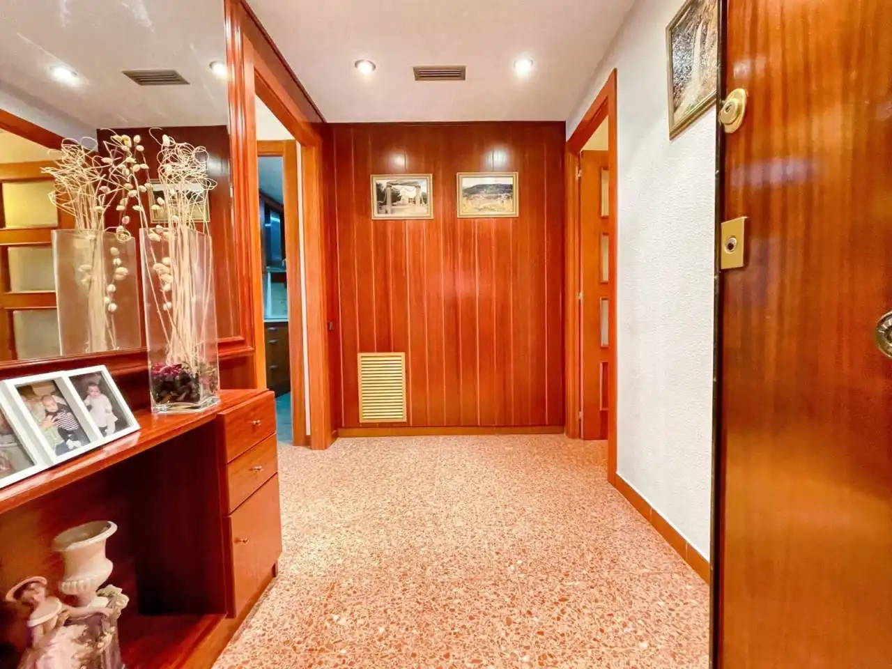 Flat for sale in Cerdanyola del Vallès  with Heating, Furnished and Balcony