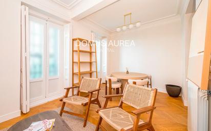 Sala d'estar de Pis en venda en  Madrid Capital amb Aire condicionat, Calefacció i Parquet