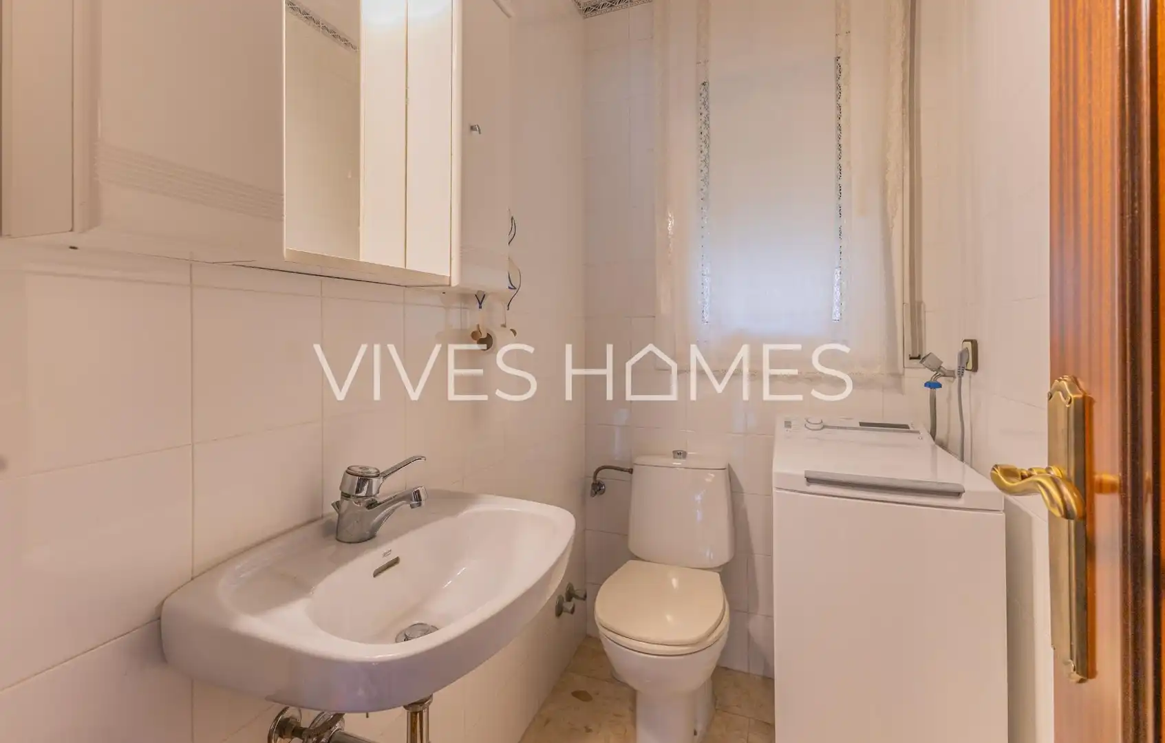 Baño de Casa adosada en venta en Arenys de Mar con Calefacción, Terraza y Trastero