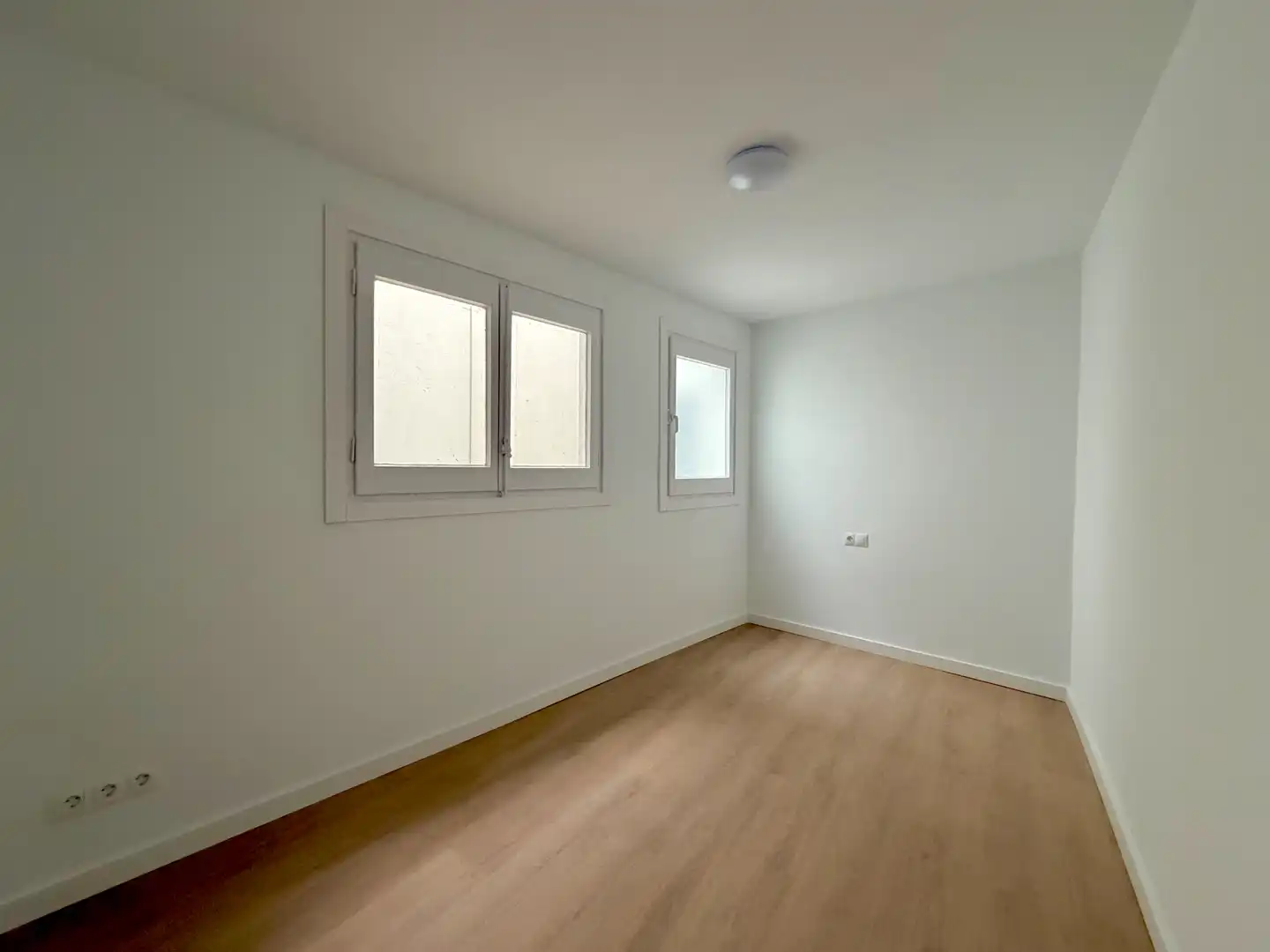 Schlafzimmer von Wohnung zum Verkauf in Vilafranca del Penedès mit Klimaanlage, Abstellraum und Balkon