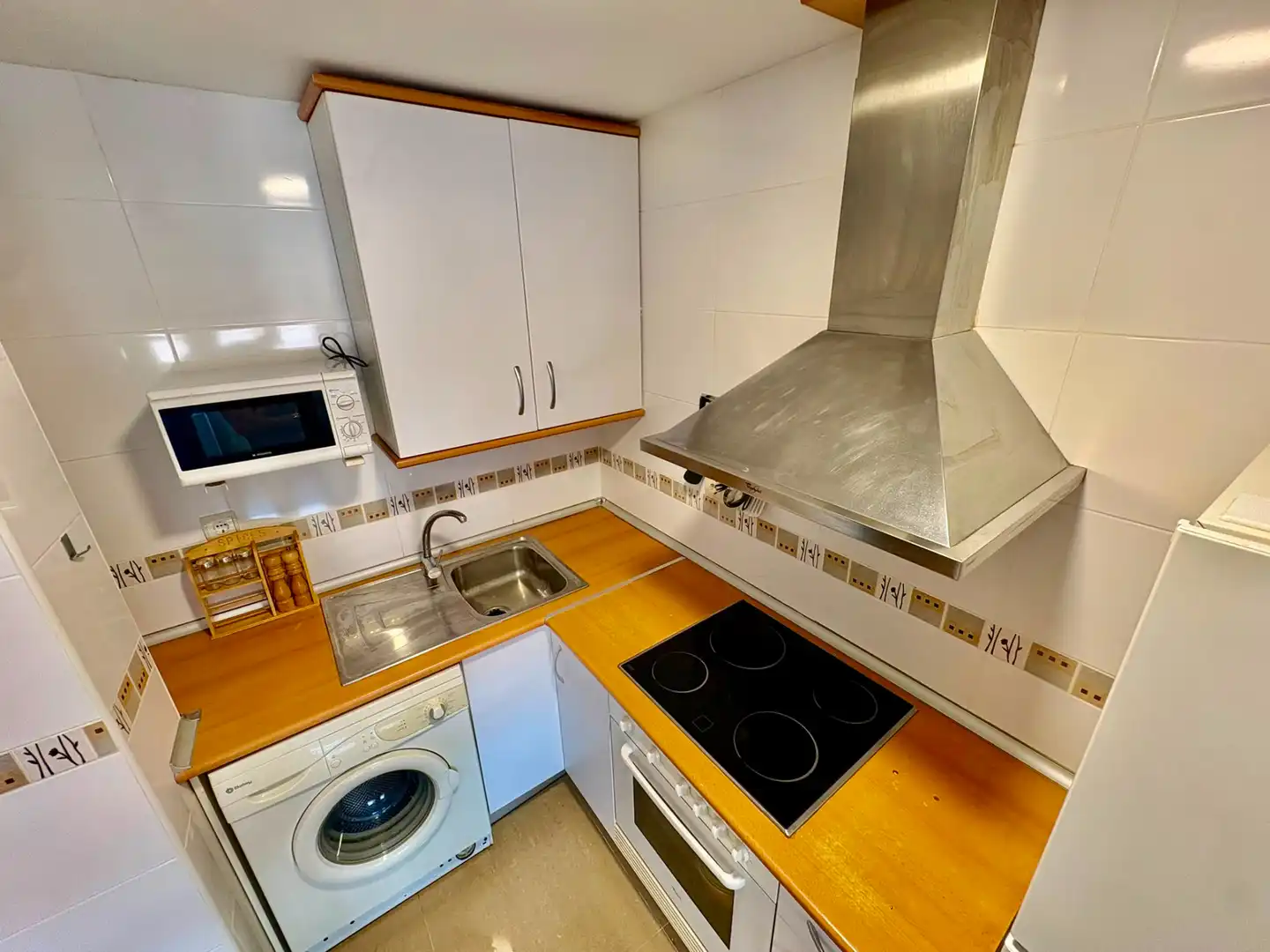 Cocina de Piso de alquiler en El Álamo con Calefacción, Amueblado y Horno