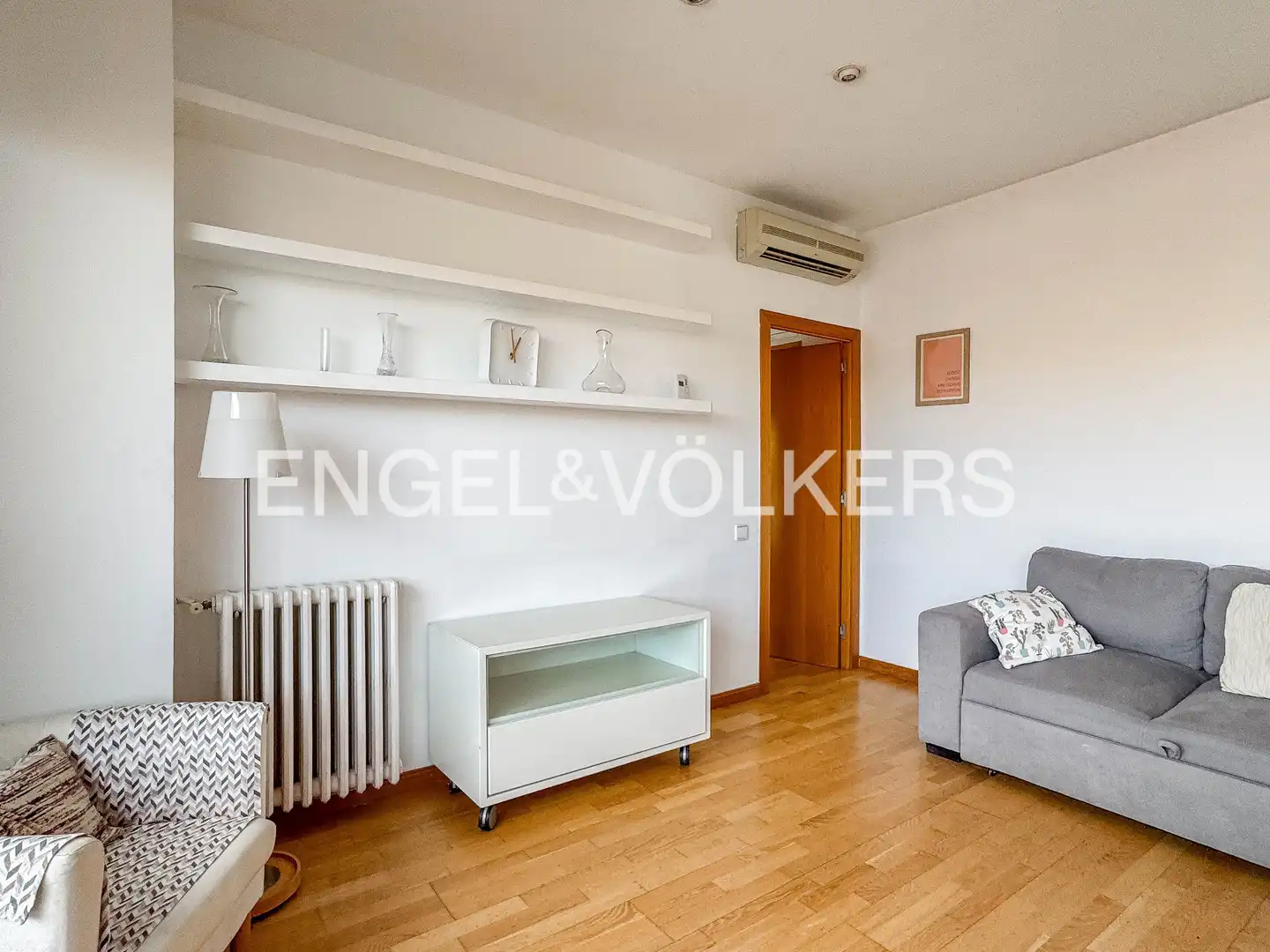 Sala de estar de Ático de alquiler en Barcelona con Aire acondicionado, Calefacción y Parquet