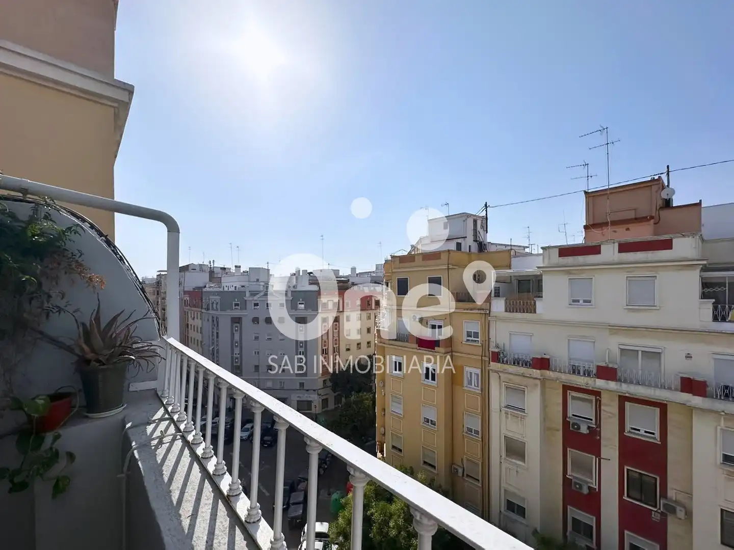 Vista exterior de Àtic en venda en Valencia amb Aire condicionat, Calefacció i Terrassa
