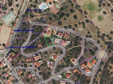 Terreno residencial en venta en Calle Drago 13