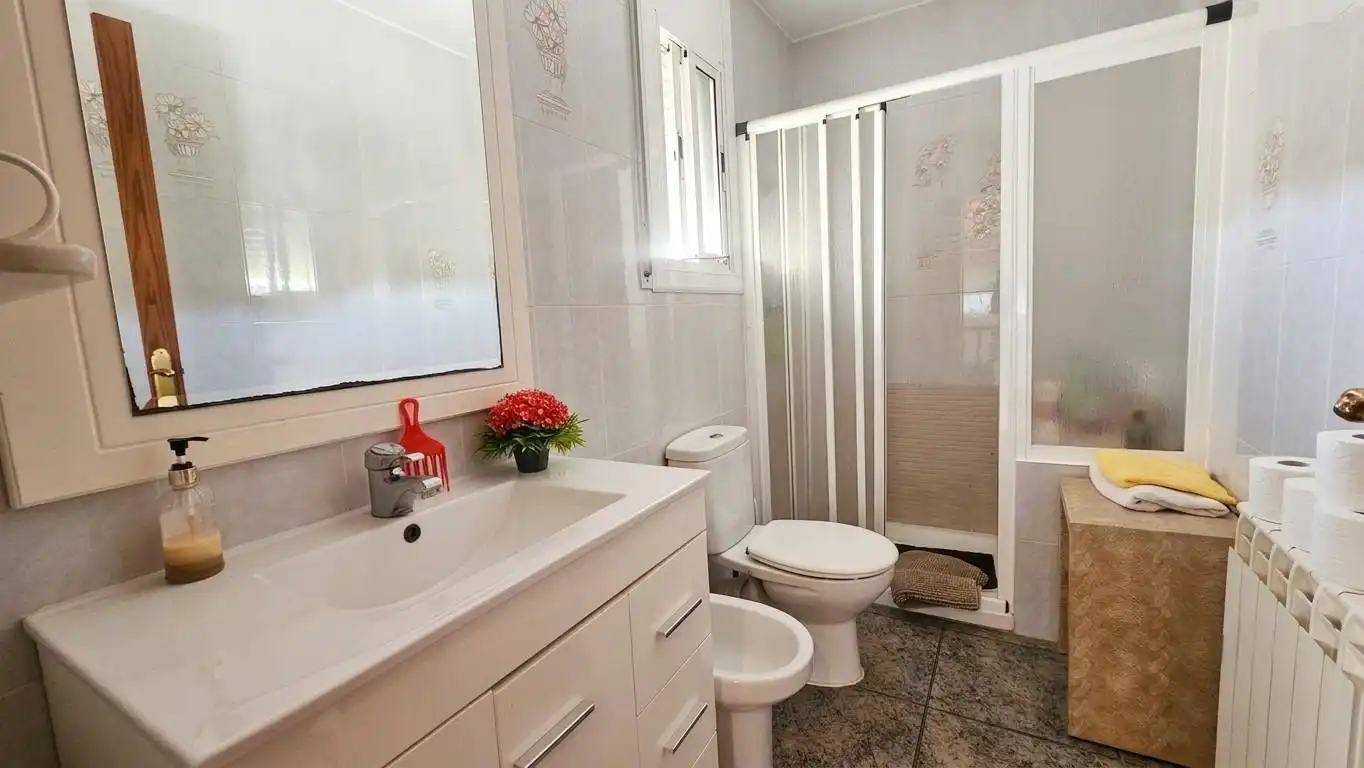 Baño de Casa o chalet en venta en Esparreguera con Calefacción, Jardín privado y Terraza