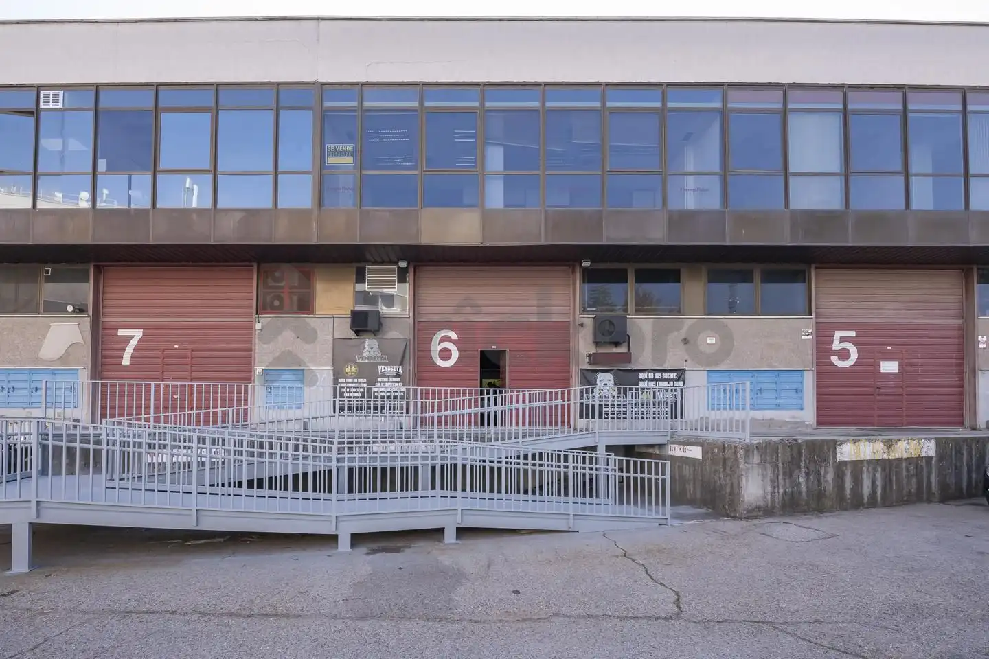 Oficina en venta en De Valdelaparra, Zona Industrial