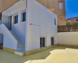 Vista exterior de Casa adosada en venda en Santa Pola amb Aire condicionat, Calefacció i Terrassa