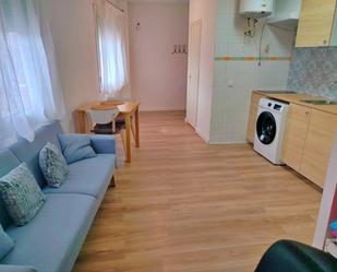 Dormitori de Estudi en venda en L'Hospitalet de Llobregat amb Aire condicionat, Moblat i Rentadora