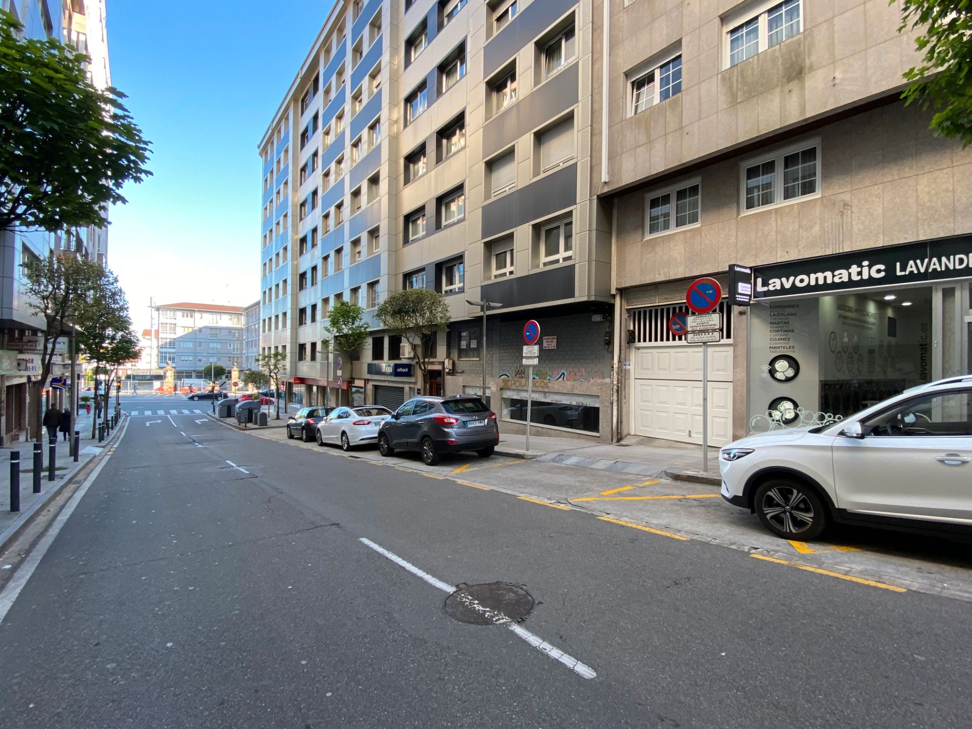 Exterior view of Garage for sale in Santiago de Compostela 