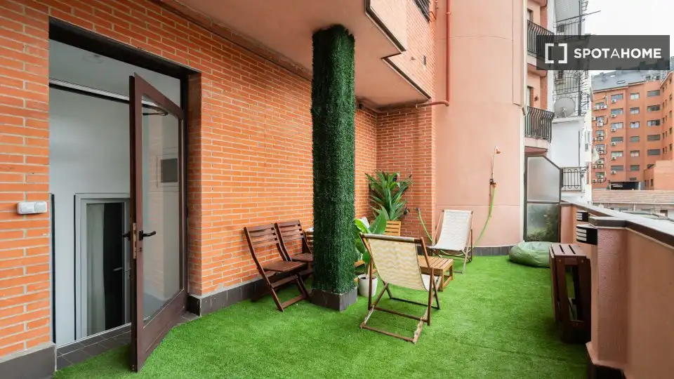 Terrace of Apartments for share in Madrid  with Air Conditioner, Heating and Terrace